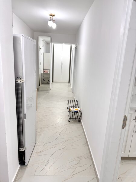 Titan, Ozana, 10 minute metrou 1 Decembrie si loc de parcare subteran.